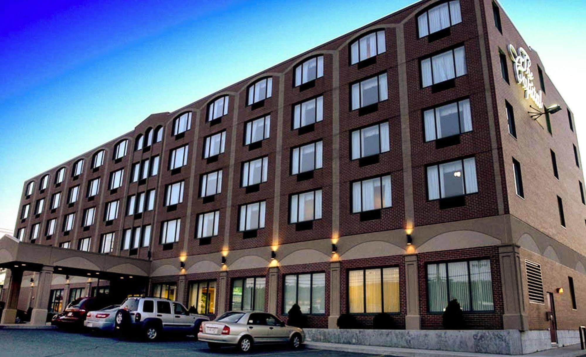 Capital Hotel Сент-Джонс Экстерьер фото